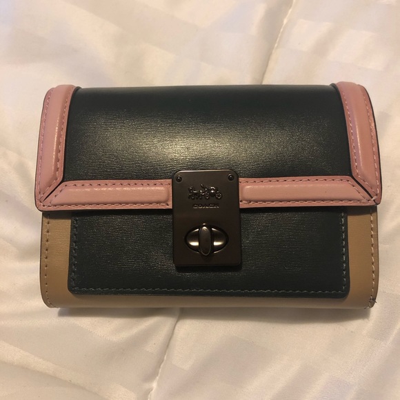coach hutton wallet